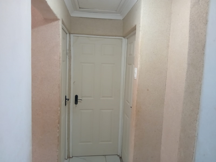 2 Bedroom Property for Sale in Kwa Nobuhle Eastern Cape